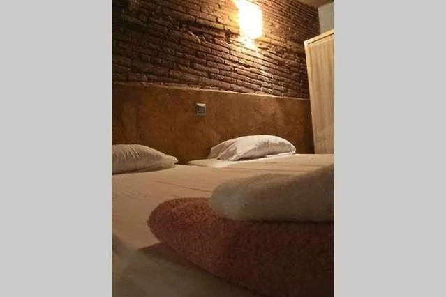 Apartamento La Boqueria 4 * Barselona